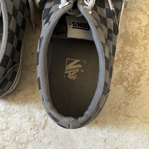 Vans shoes - Picture 4 of 7